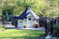 BBQ Hut 7.0 m²
