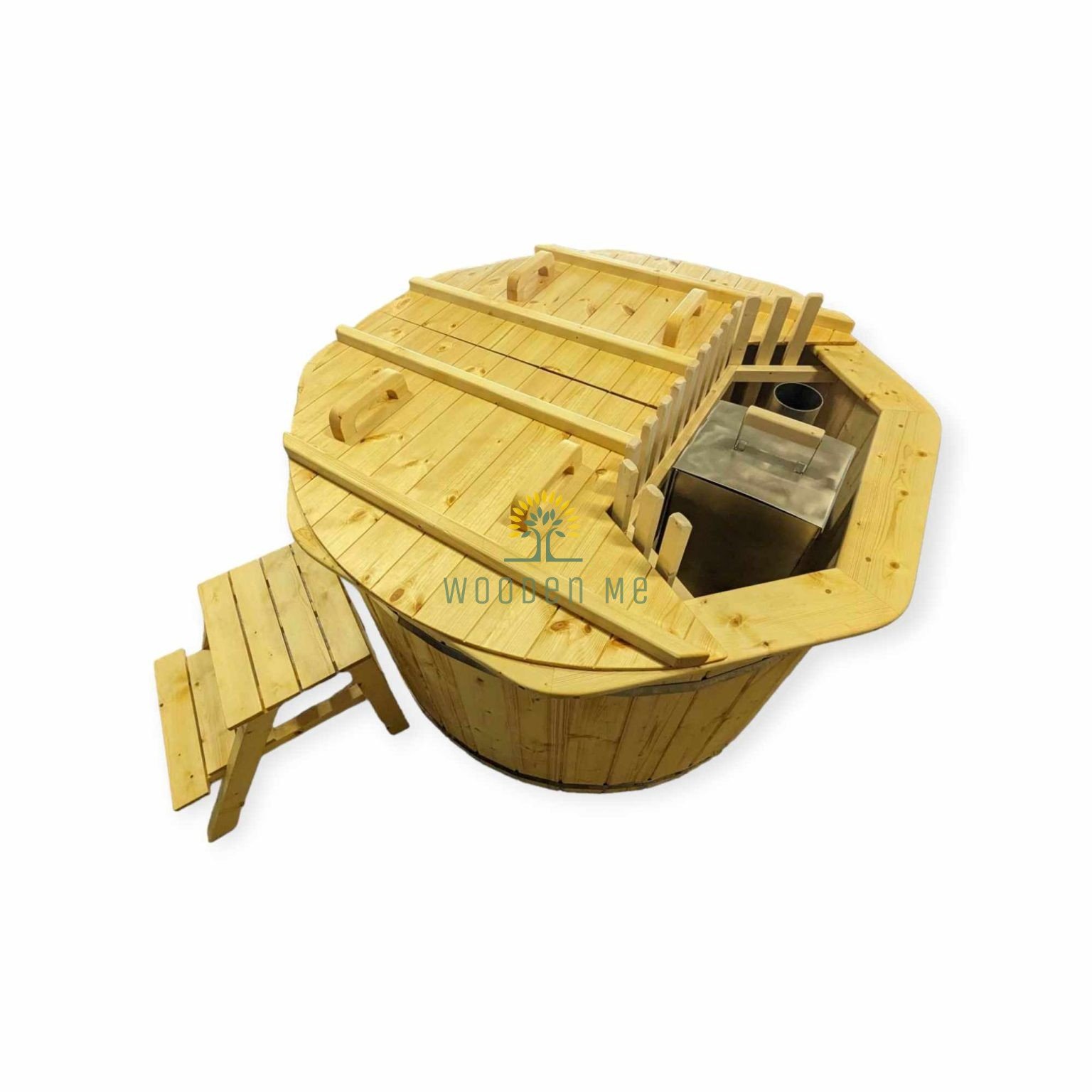 Hot tub with top quality wood