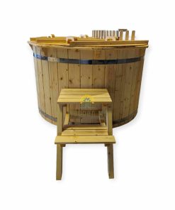 Hot tub with top quality wood