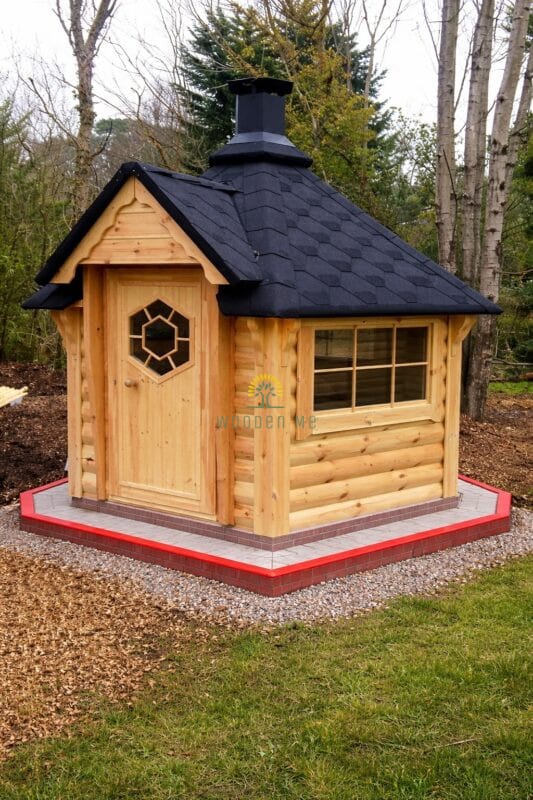 BBQ Hut in the garden